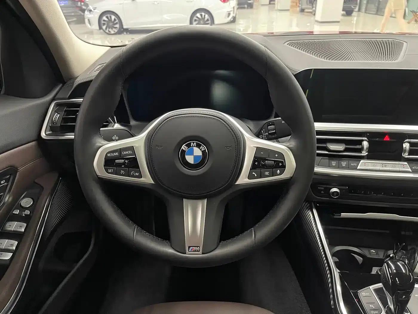 2022 BMW 3 Series 320i Sport Package — миниатюра 14