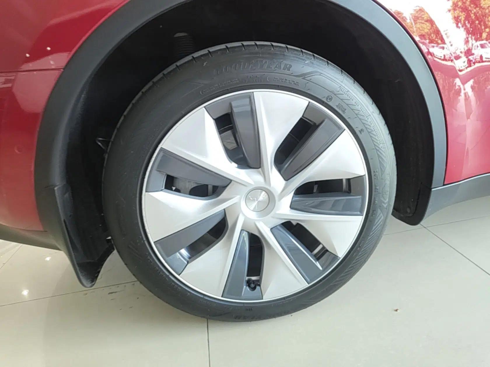 Tesla Model Y 2021 Long-Range All-Wheel-Drive Version 3D7 — миниатюра 12