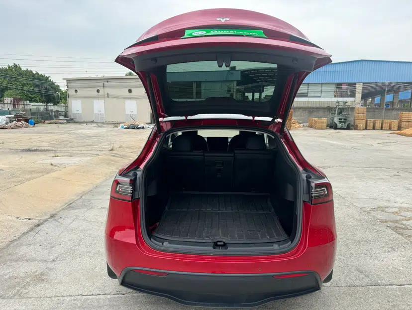 Tesla Model Y 2021 Long-Range All-Wheel-Drive Version 3D7 — миниатюра 29