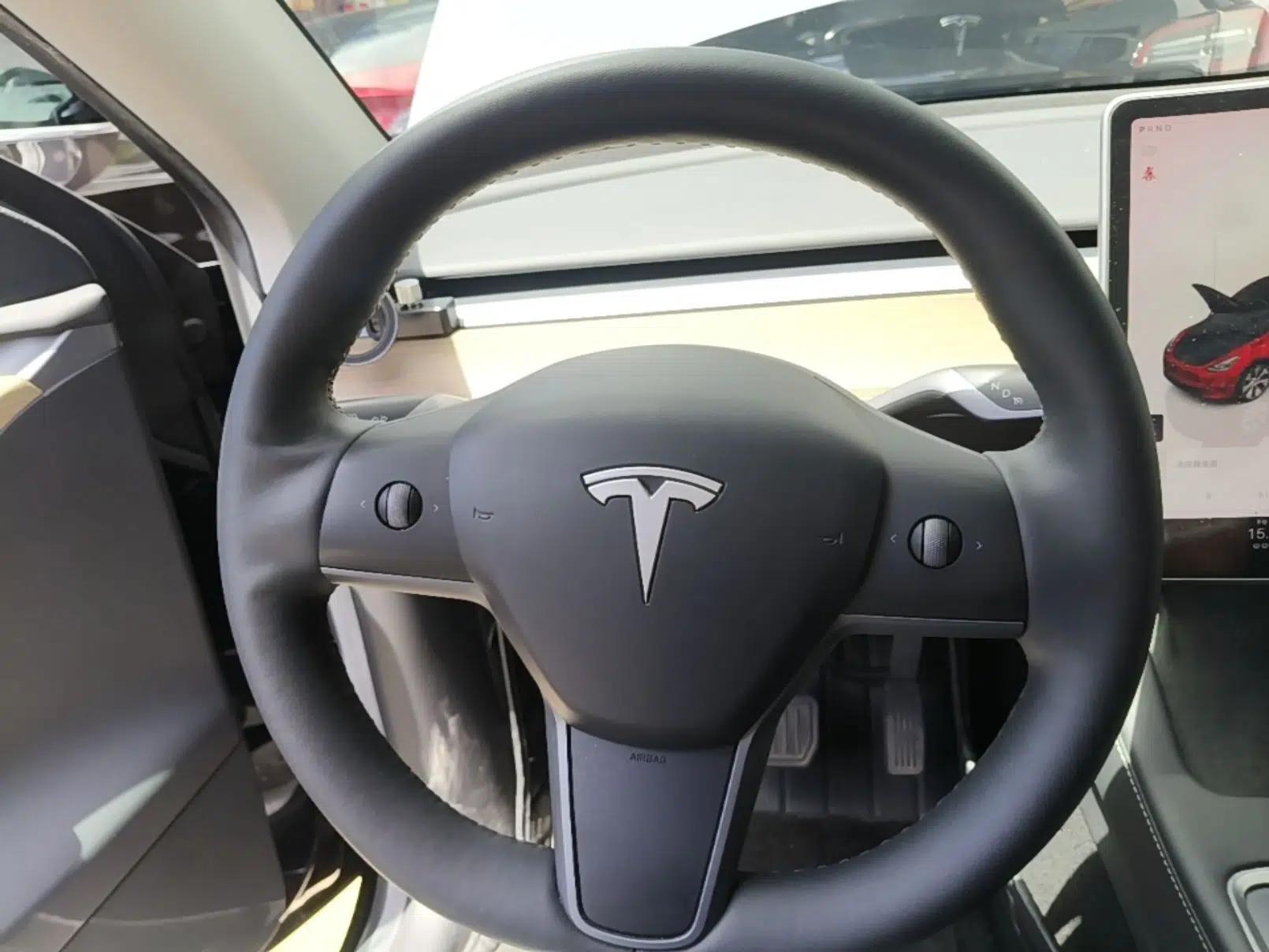 Tesla Model Y 2022 Rear-Wheel-Drive Version — миниатюра 19