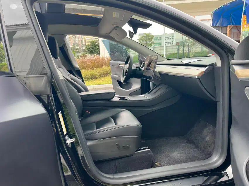 Tesla Model Y 2022 Rear-Wheel-Drive Version — миниатюра 25