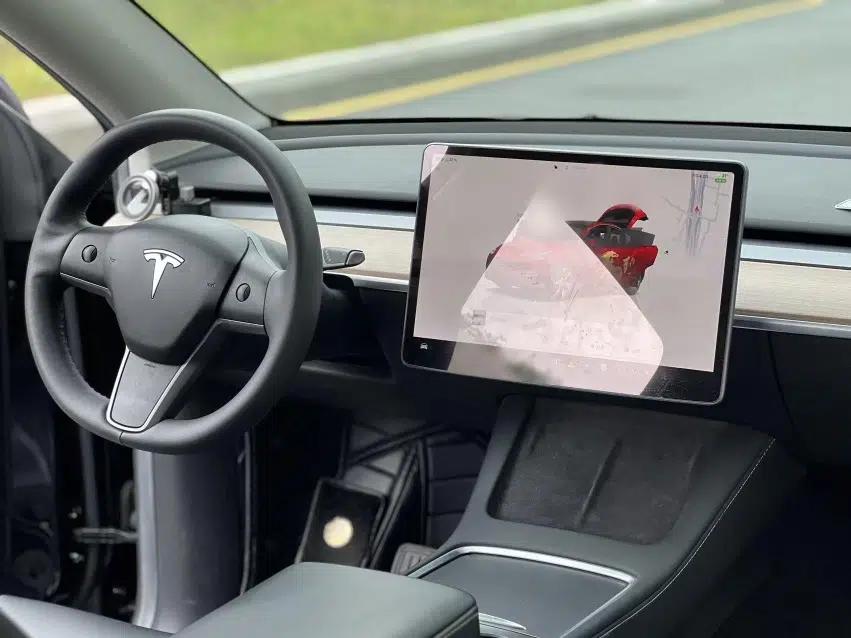 Tesla Model Y 2022 Rear-Wheel-Drive Version — миниатюра 32