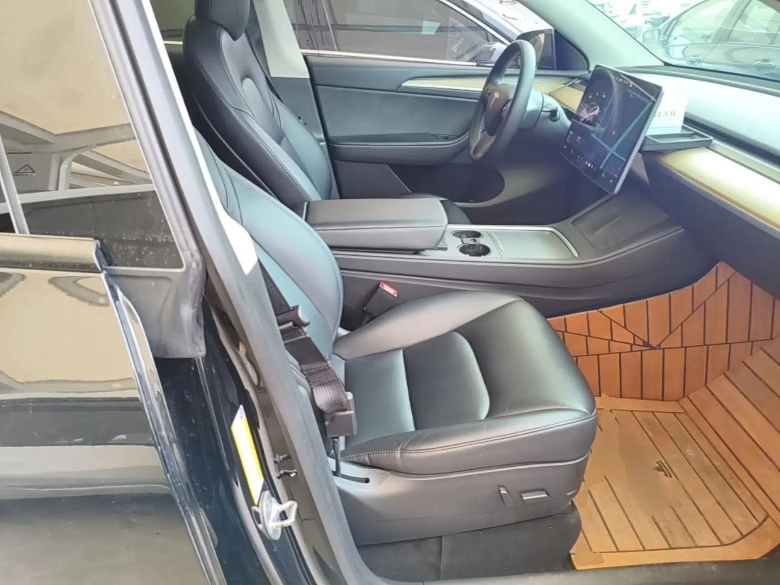 Tesla Model Y 2021 Standard Range Rear-Wheel Drive Version — миниатюра 19