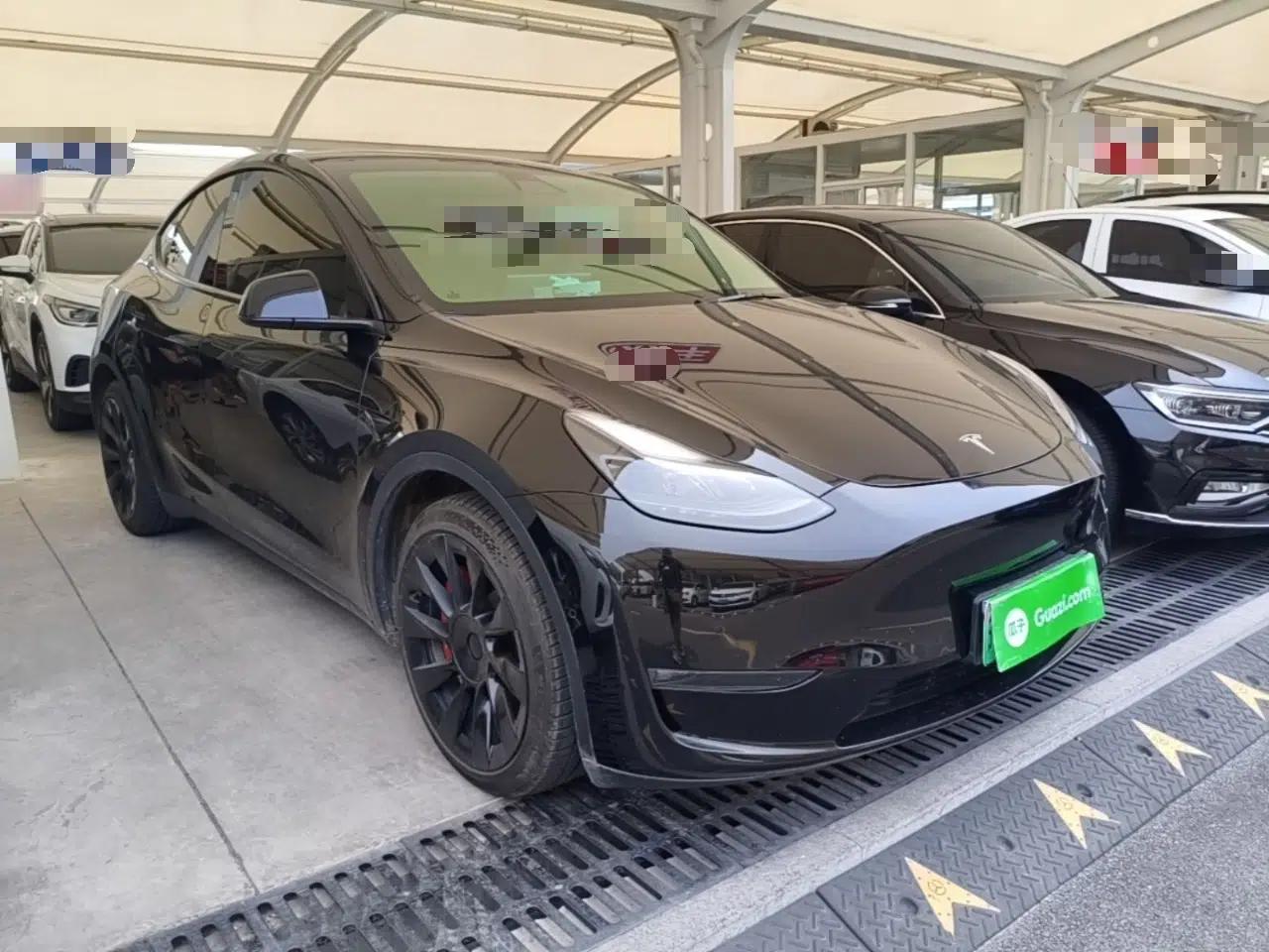 Tesla Model Y 2021 Standard Range Rear-Wheel Drive Version — миниатюра 3