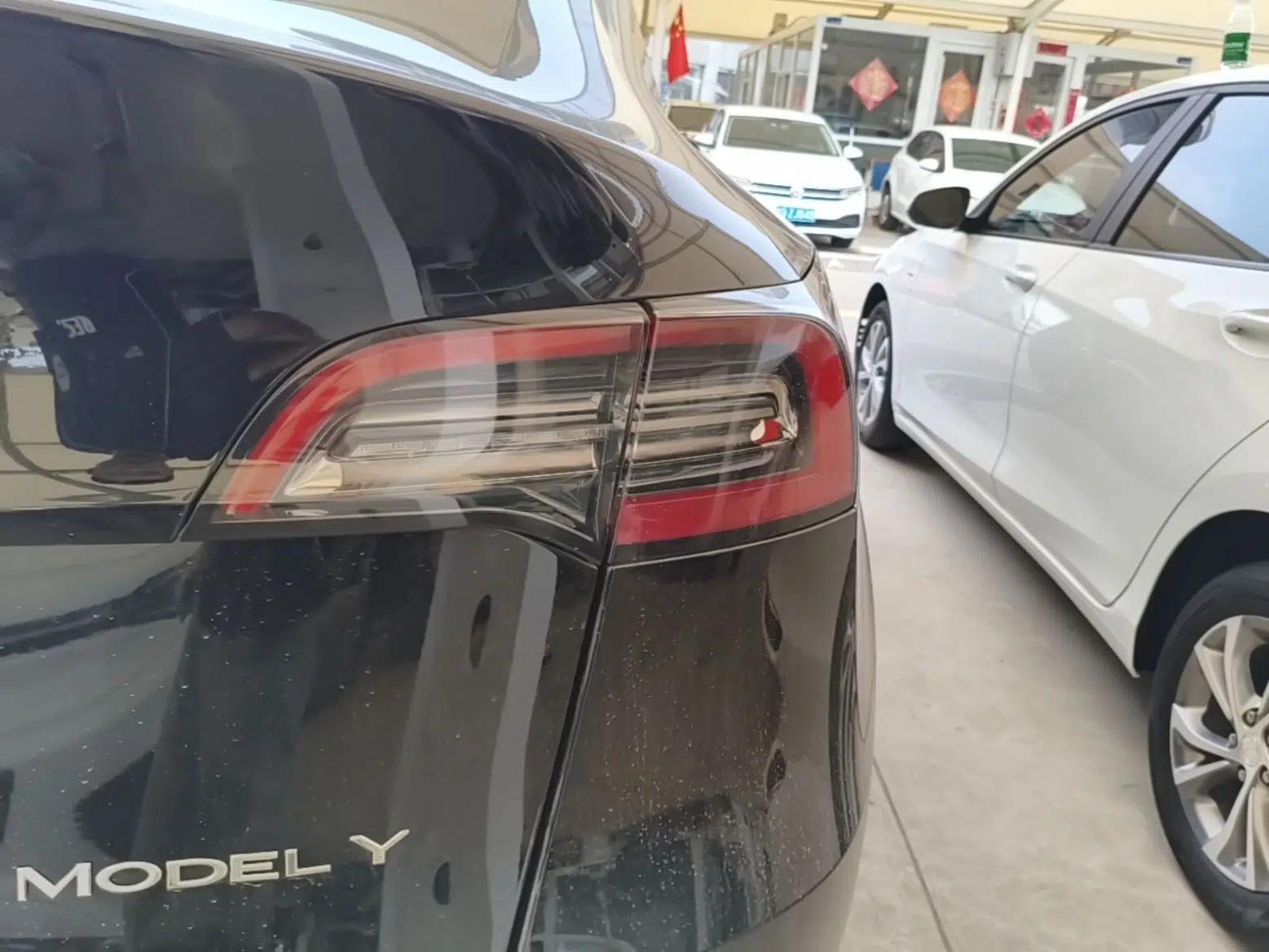 Tesla Model Y 2021 Standard Range Rear-Wheel Drive Version — миниатюра 9