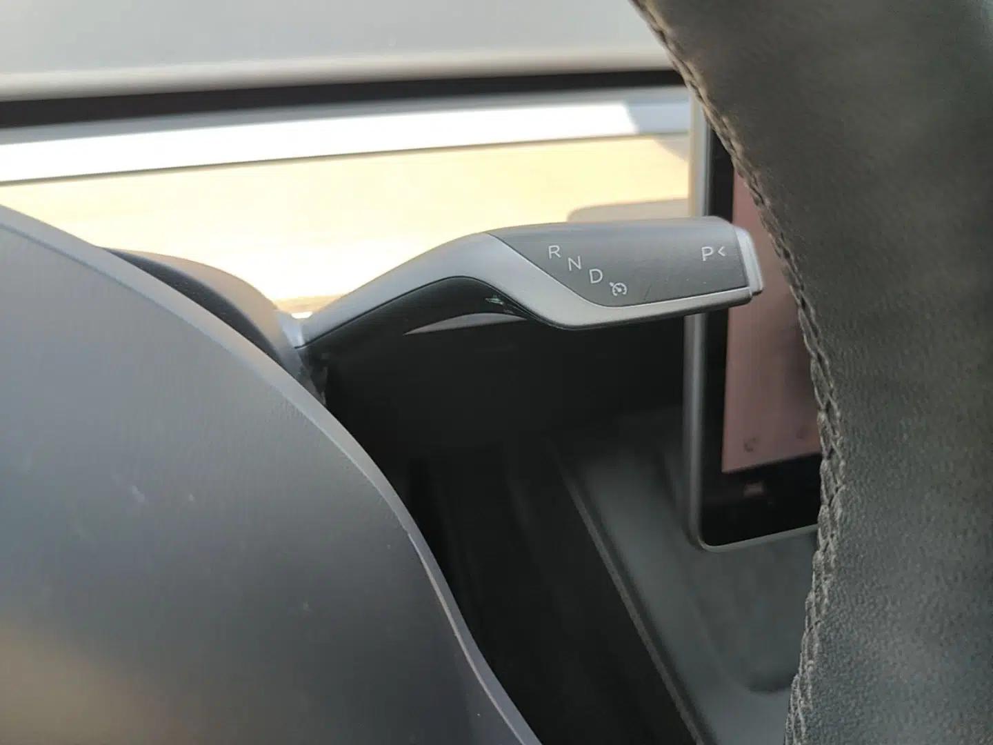 Tesla Model Y 2022 Revised Version Rear-Wheel Drive — миниатюра 16