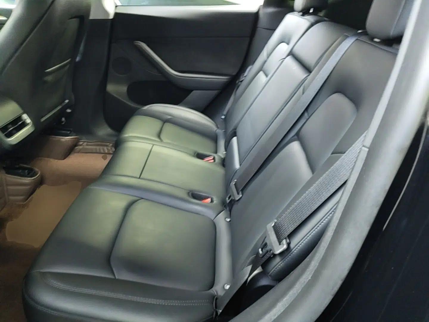 Tesla Model Y 2022 Revised Version Rear-Wheel Drive — миниатюра 20
