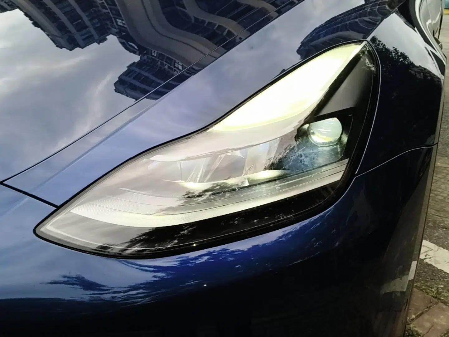Tesla Model Y 2021 Long-Range All-Wheel-Drive Version — миниатюра 8