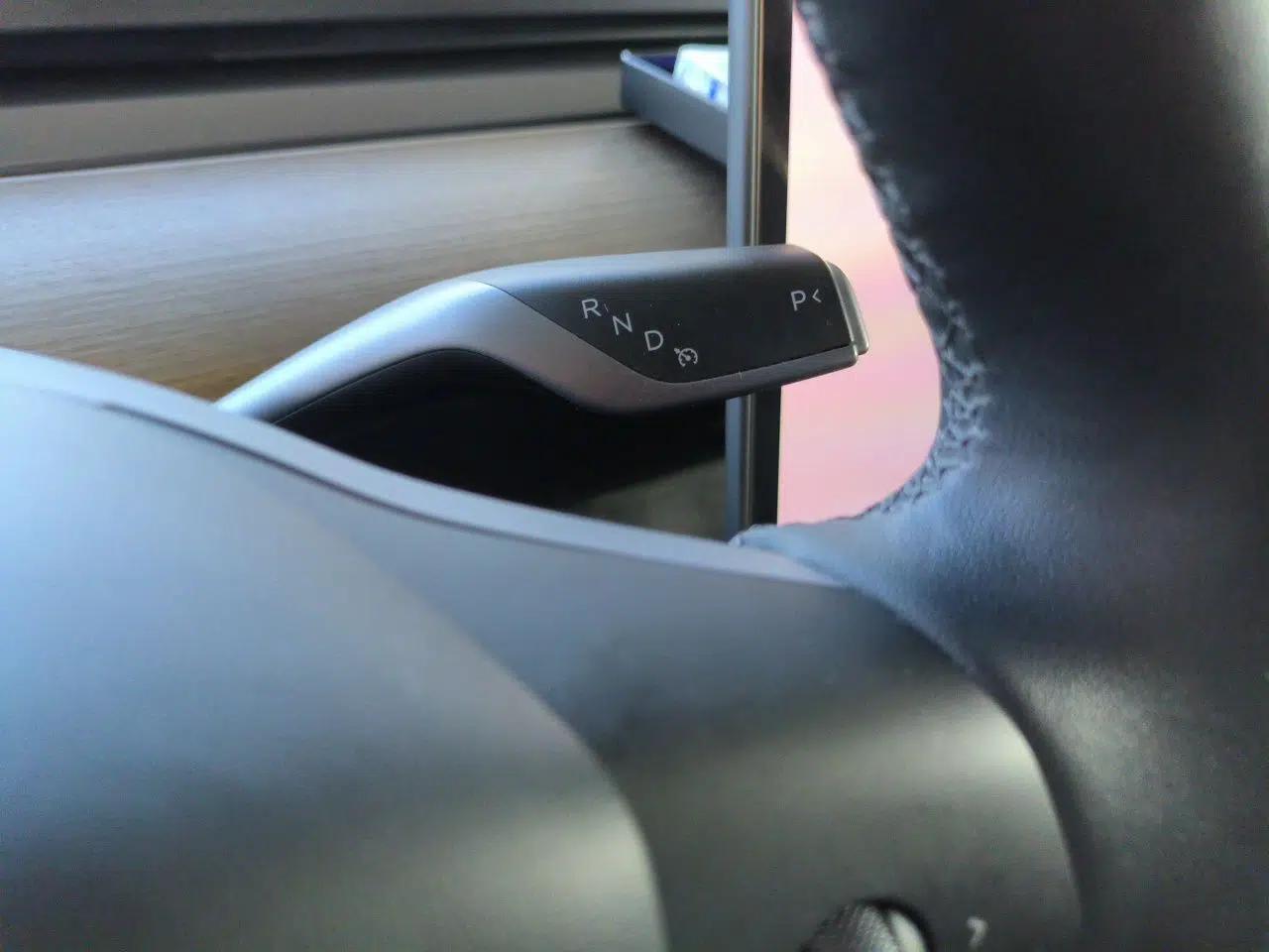 Tesla Model Y 2022 Revised Version Rear-Wheel Drive — миниатюра 14