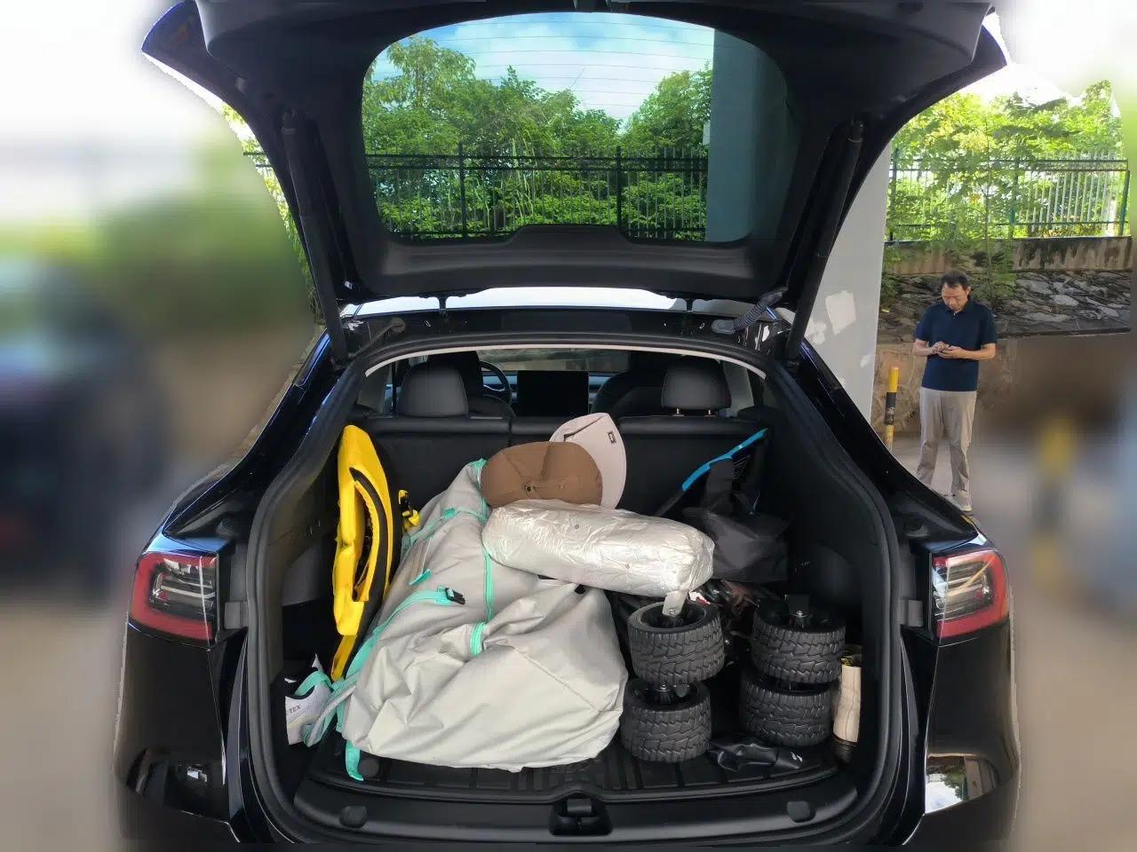 Tesla Model Y 2022 Revised Version Rear-Wheel Drive — миниатюра 19