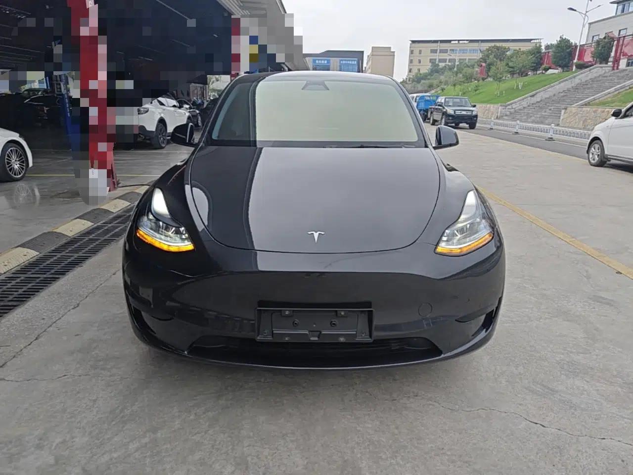 Tesla Model Y 2024 Rear-Wheel-Drive Version — миниатюра 2