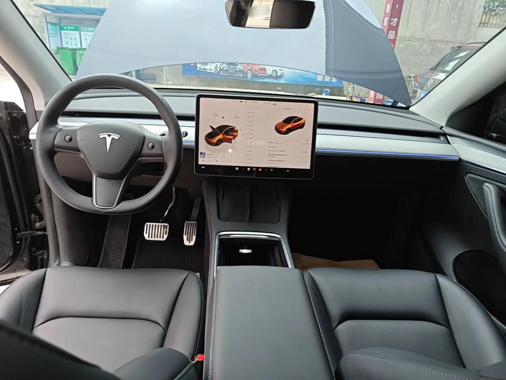 Tesla Model Y 2024 Rear-Wheel-Drive Version — миниатюра 20