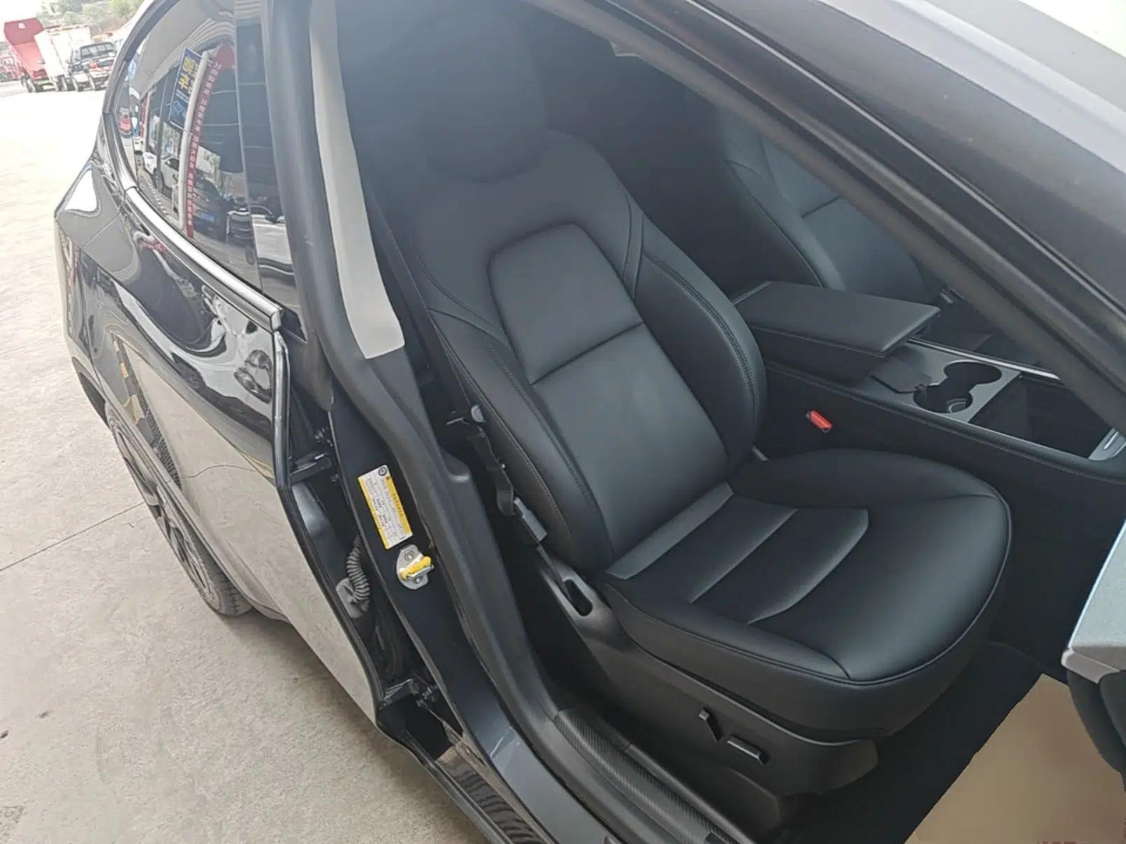 Tesla Model Y 2024 Rear-Wheel-Drive Version — миниатюра 27