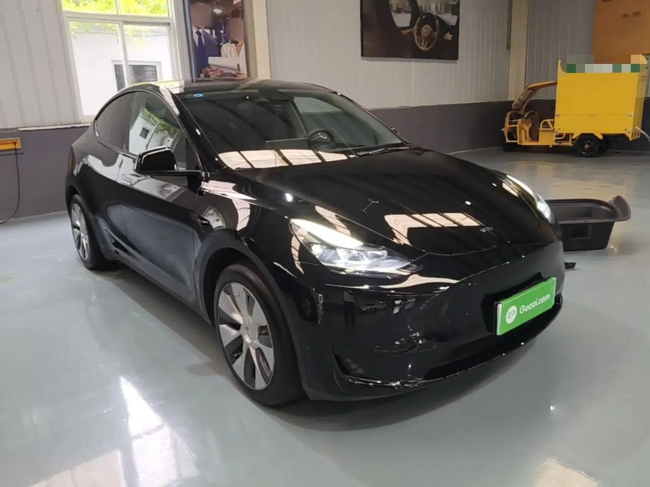 Tesla Model Y 2022 Revised Version Rear-Wheel Drive — миниатюра 3
