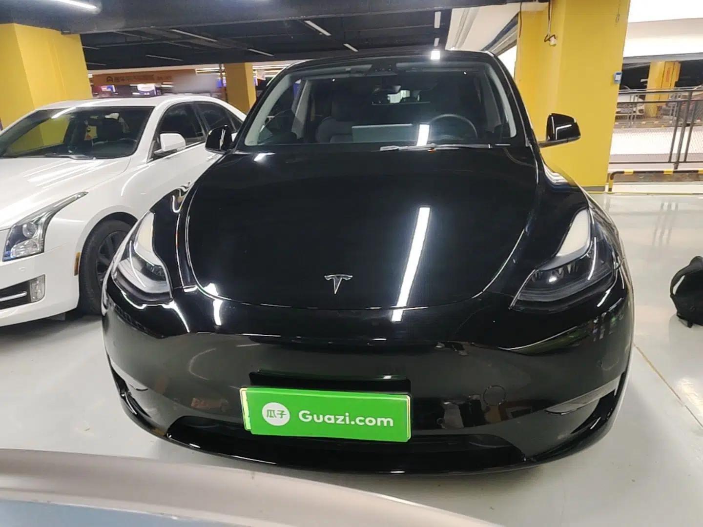 Tesla Model Y 2023 Long-Range All-Wheel-Drive Version — миниатюра 2