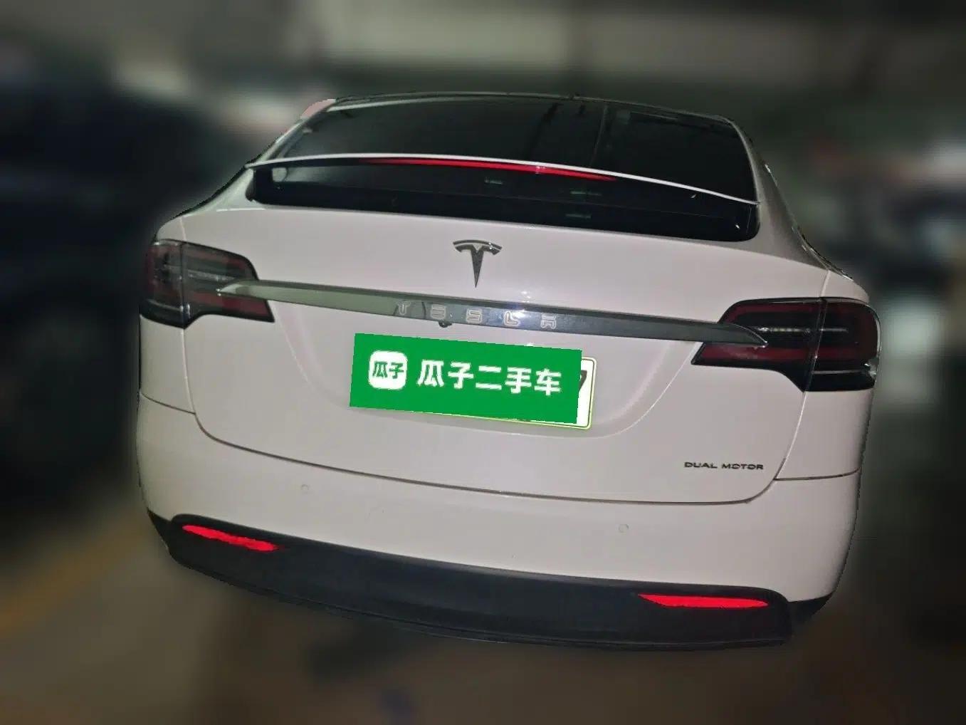 Tesla Model X 2019 Standard Range Version — миниатюра 5