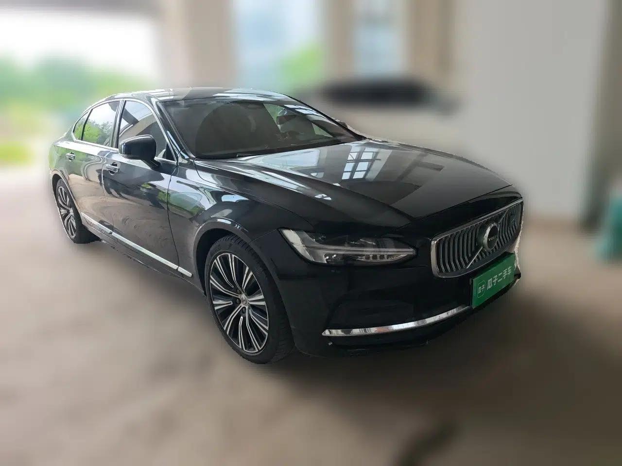 Volvo S90 2023 B5 Zhiyuan Luxury Edition — миниатюра 3