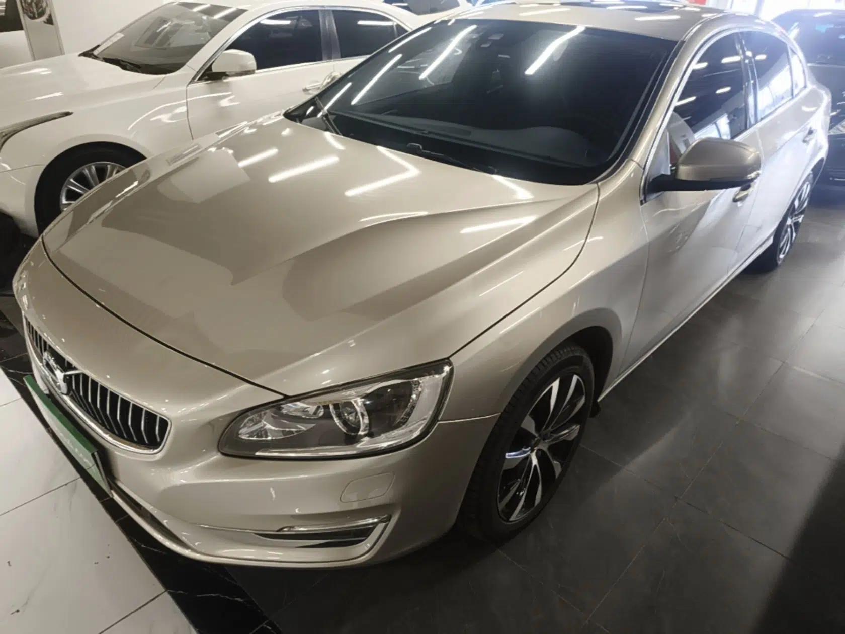 Volvo S60 2019 S60L Facelift T5 Intelligent Advanced Edition — миниатюра 1