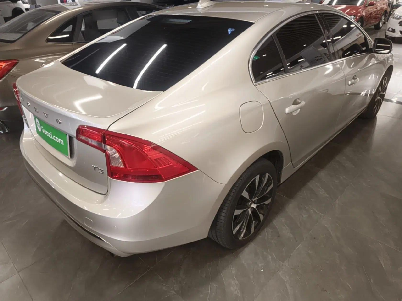 Volvo S60 2019 S60L Facelift T5 Intelligent Advanced Edition — миниатюра 6