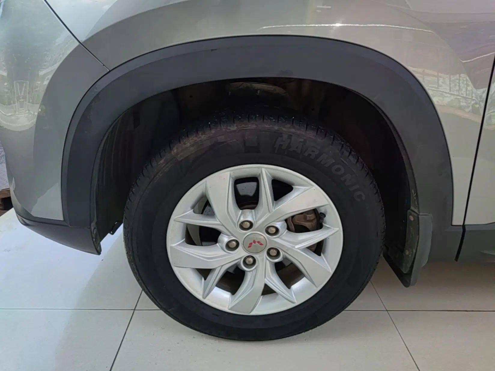 Wuling Hongguang S3 2019 1.5L Manual Standard Version China VI Standard — миниатюра 10