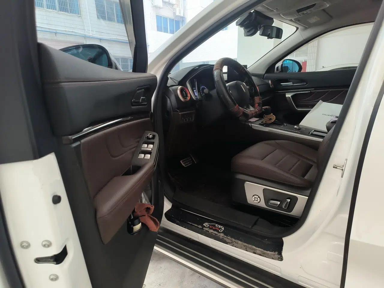 Wey VV5 2019 Upgraded Model 2.0T Two-Wheel Drive Ultra-Luxury Version China V Standard — миниатюра 16
