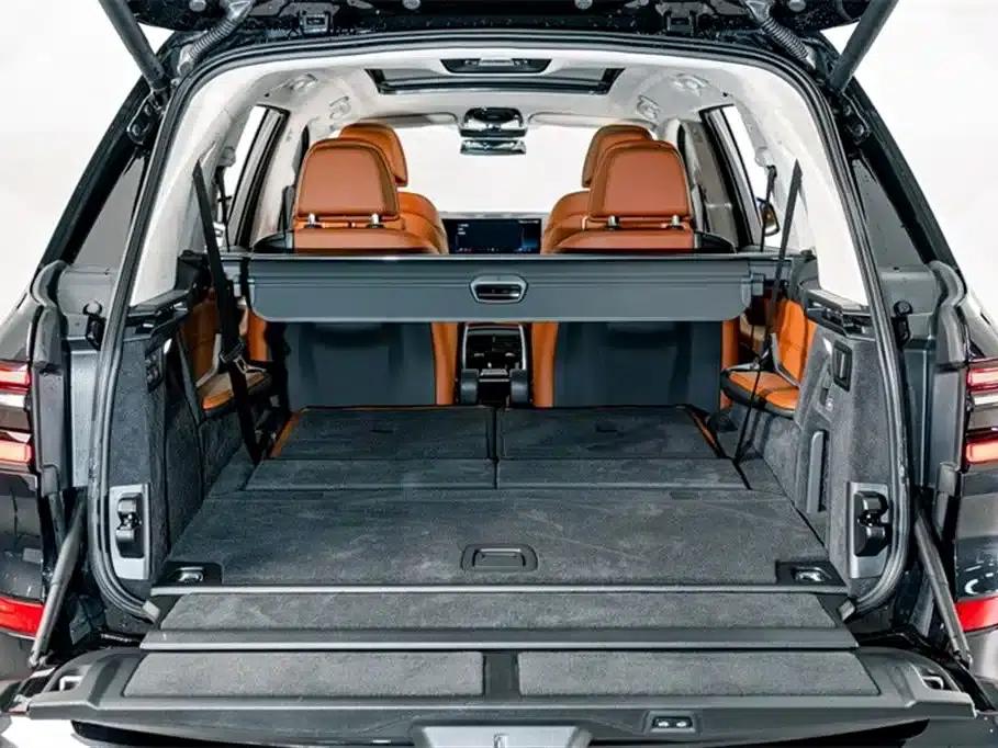 2023 BMW X7 M60i xDrive M60i — миниатюра 26