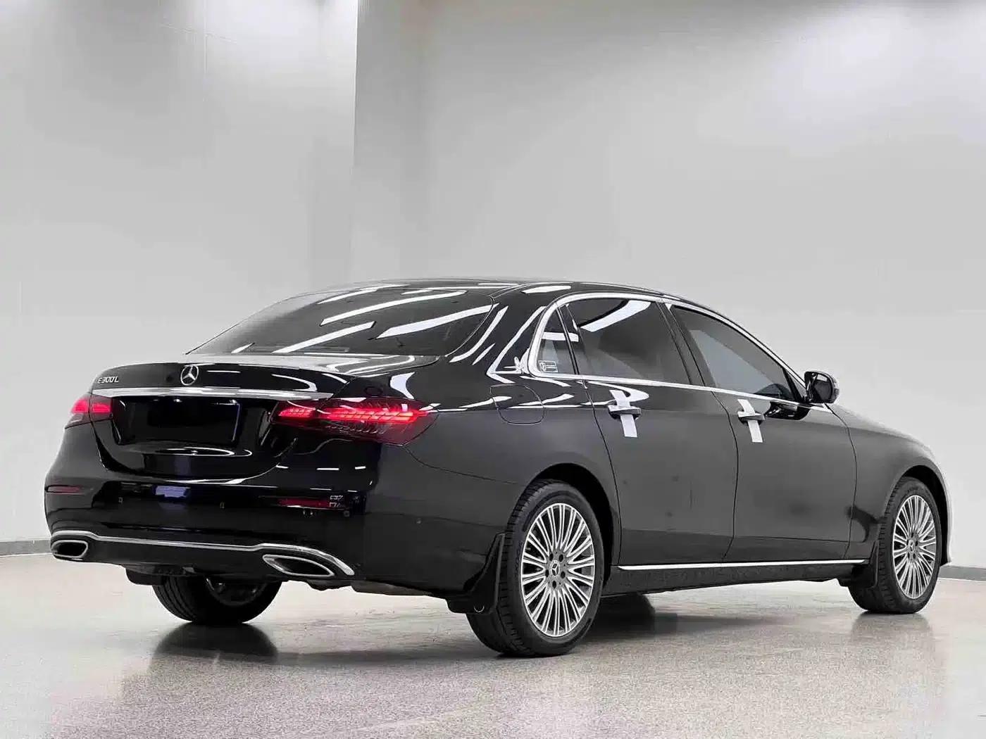 Mercedes-Benz E-Class 2022 Facelift E 300 L Luxury — миниатюра 28