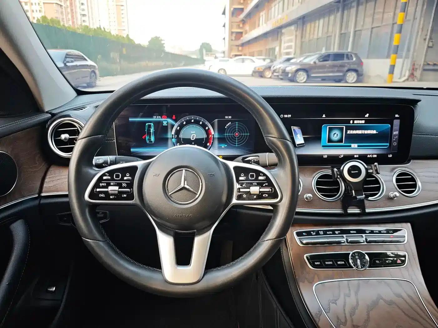 Mercedes-Benz E-Class 2019 Facelift E 300 L Fashion Model — миниатюра 4