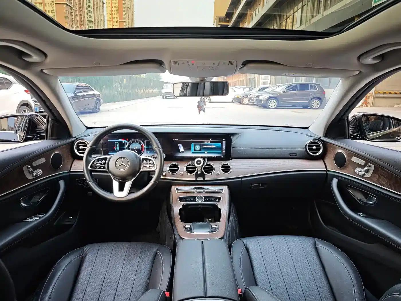 Mercedes-Benz E-Class 2019 Facelift E 300 L Fashion Model — миниатюра 5