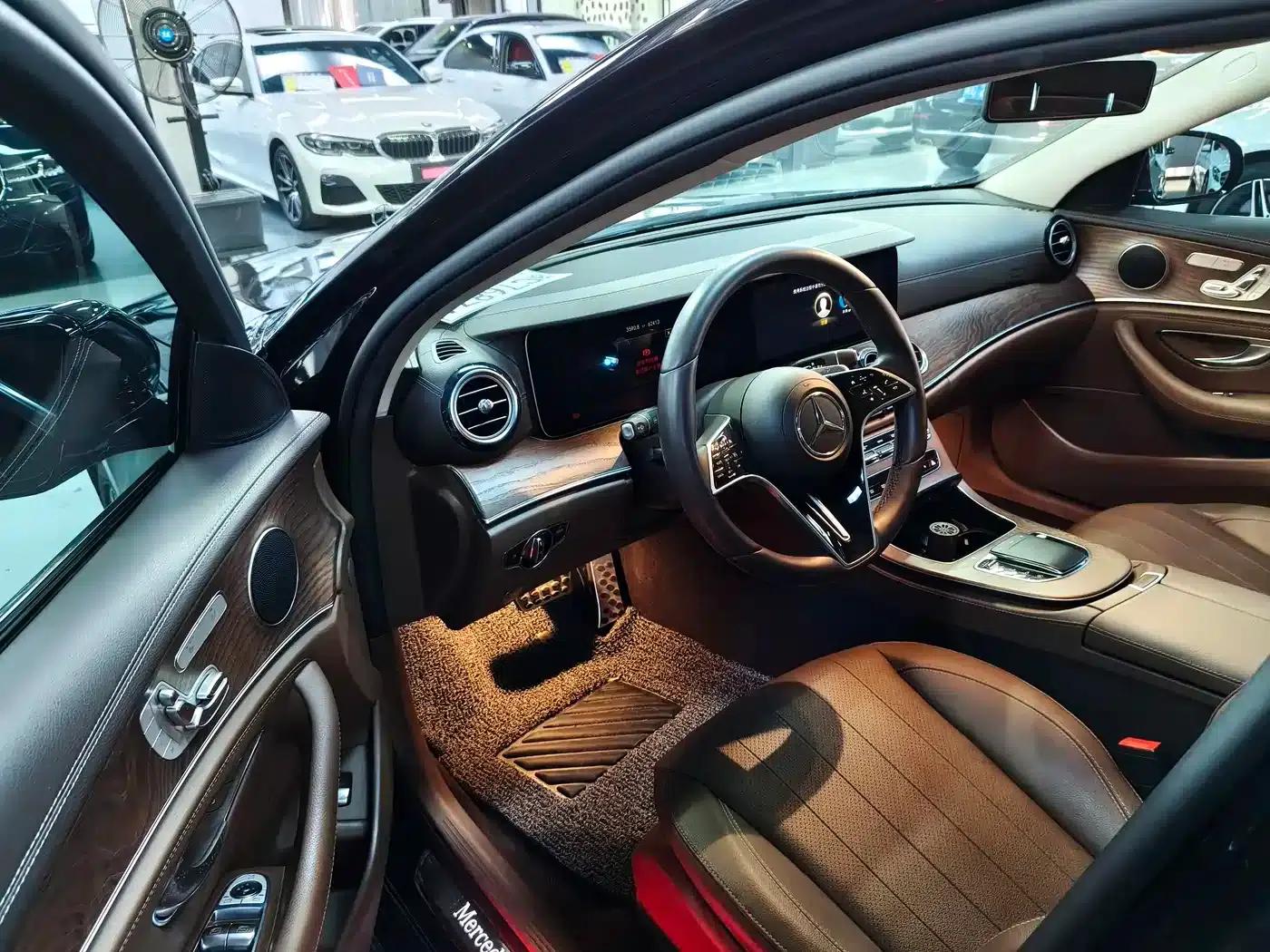 Mercedes-Benz E-Class 2023 Facelift E 300 L Sport Style — миниатюра 7