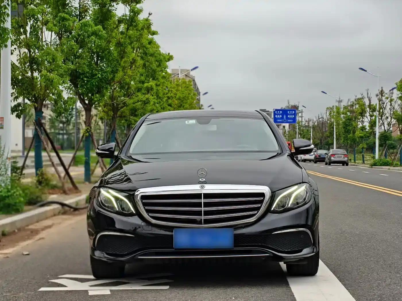 Mercedes-Benz E-Class 2019 Facelift E 300 L Fashion Model — миниатюра 2