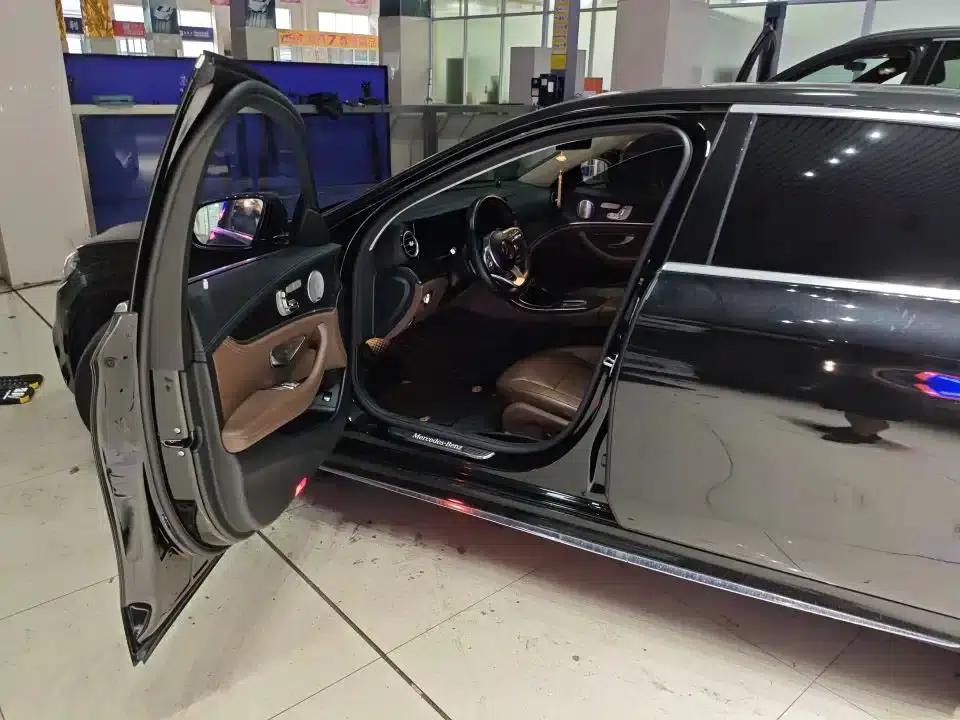 Mercedes-Benz E-Class 2019 Facelift E 300 L Sport Style — миниатюра 3