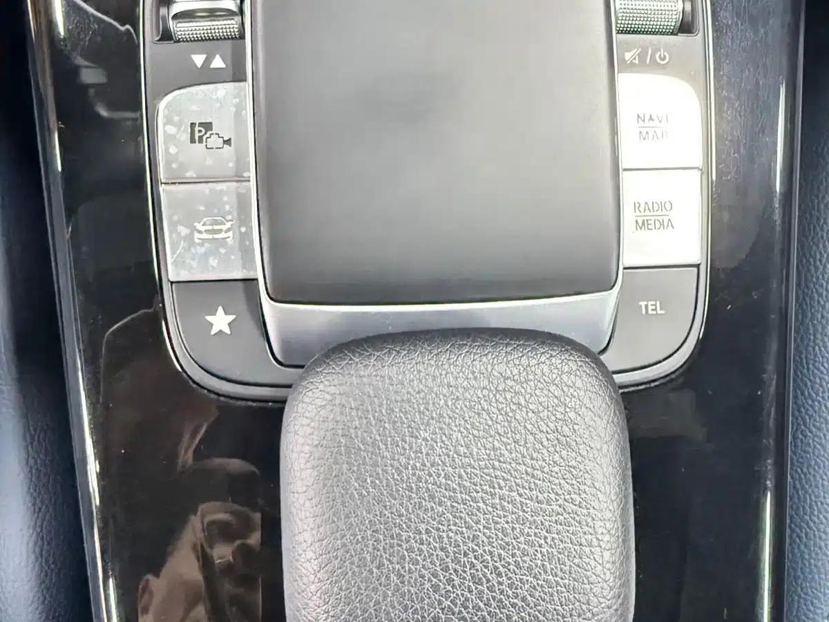 2022 Mercedes-Benz A-Class A 180 L Sport Sedan — миниатюра 10
