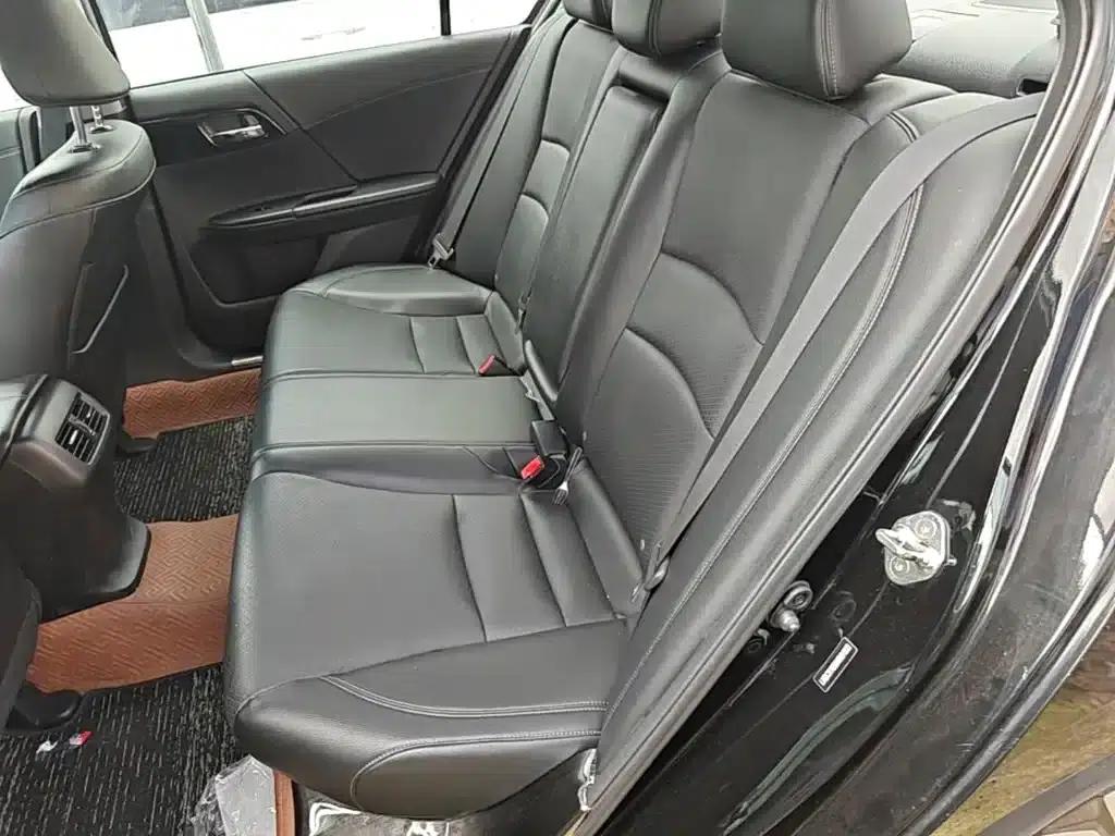 2016 Honda Accord 2.0L Luxury Edition — миниатюра 17