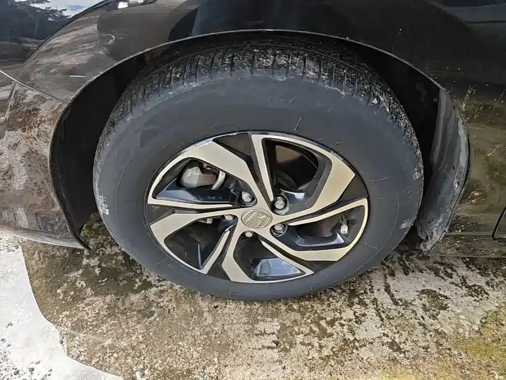 2016 Honda Accord 2.0L Luxury Edition — миниатюра 23