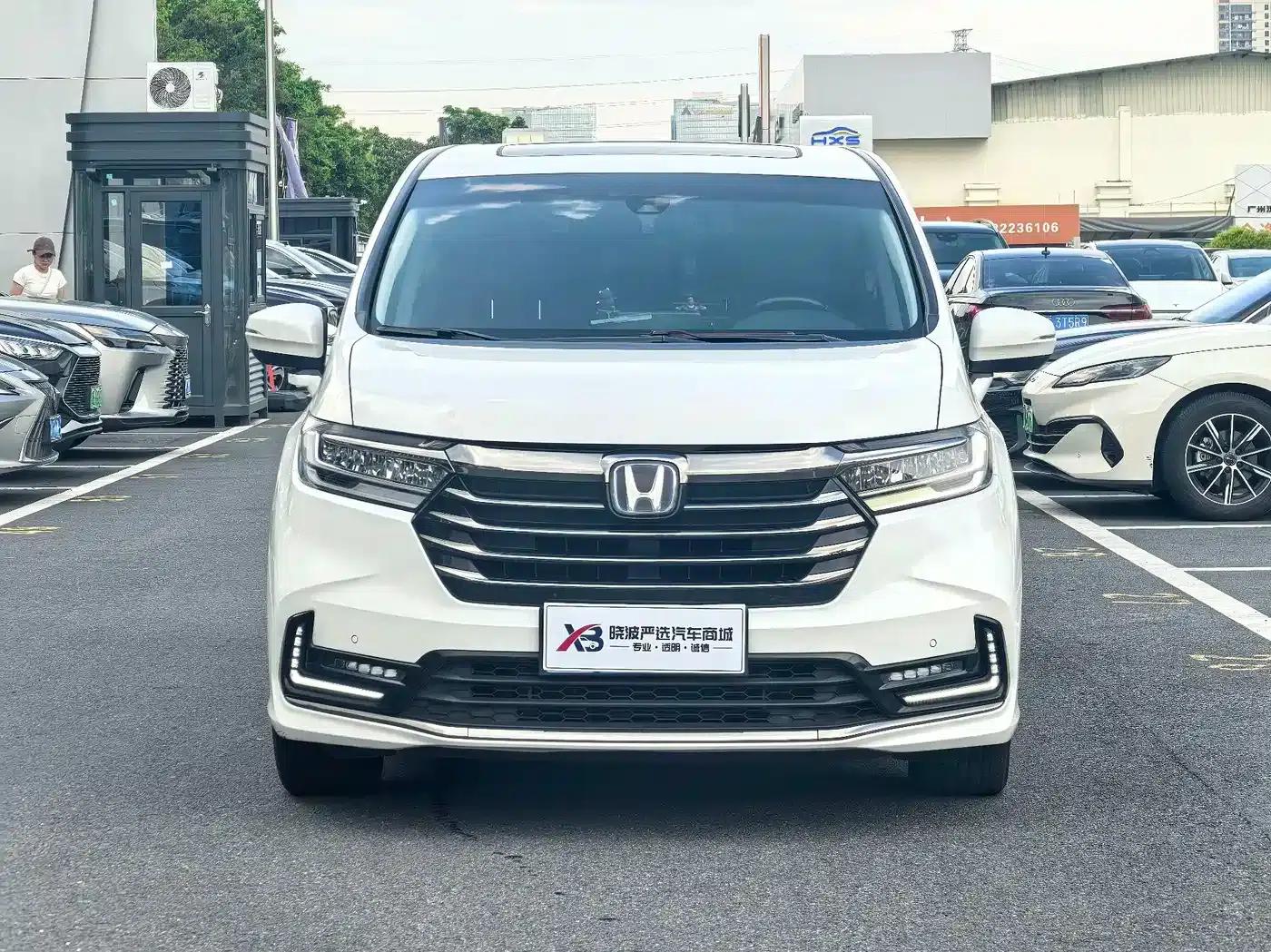 Odyssey 2022 2.0L e:HEV Elite Edition — миниатюра 2