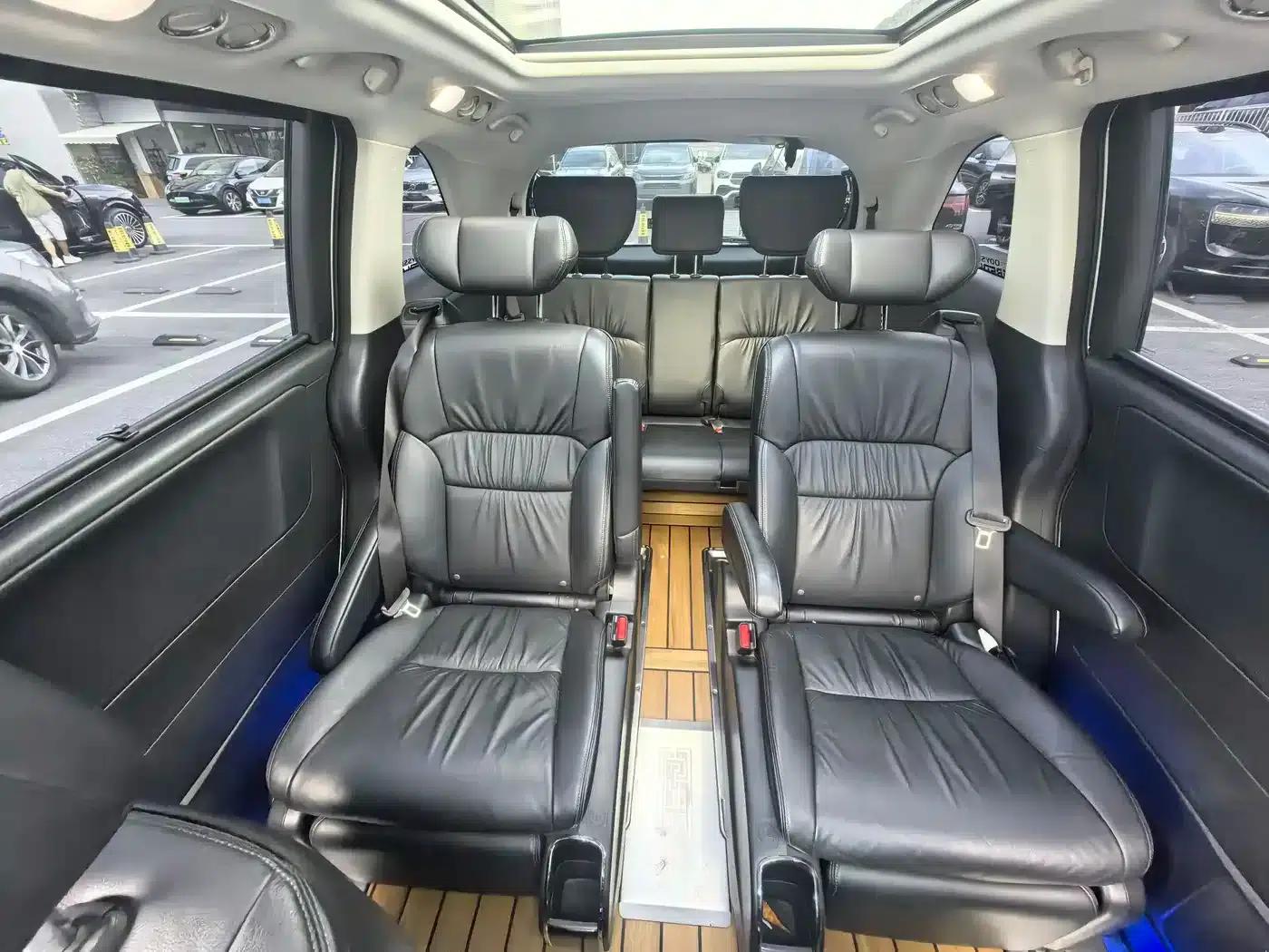 Odyssey 2022 2.0L e:HEV Elite Edition — миниатюра 15
