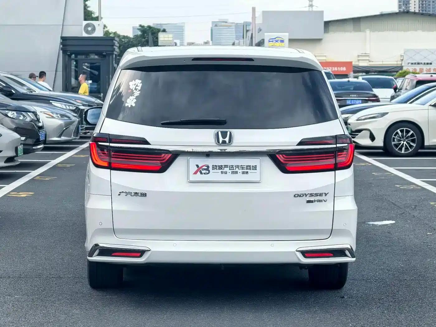 Odyssey 2022 2.0L e:HEV Elite Edition — миниатюра 4