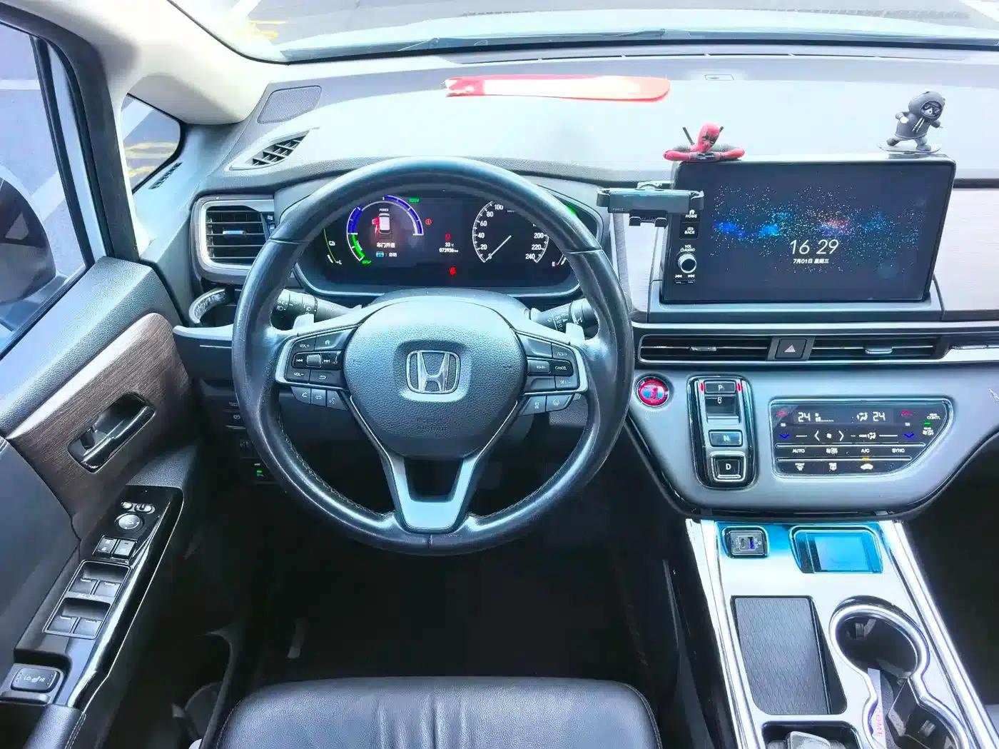 Odyssey 2022 2.0L e:HEV Elite Edition — миниатюра 8