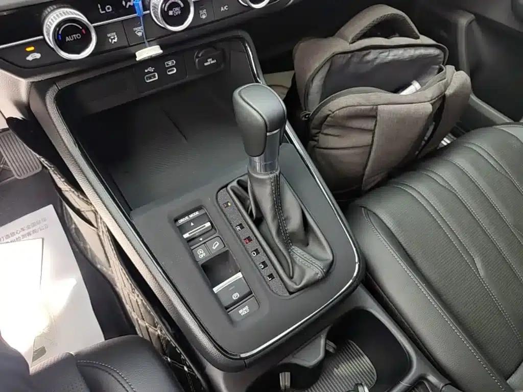 2025 Honda CR-V 240TURBO 2WD Luxury Edition 5-seater — миниатюра 14