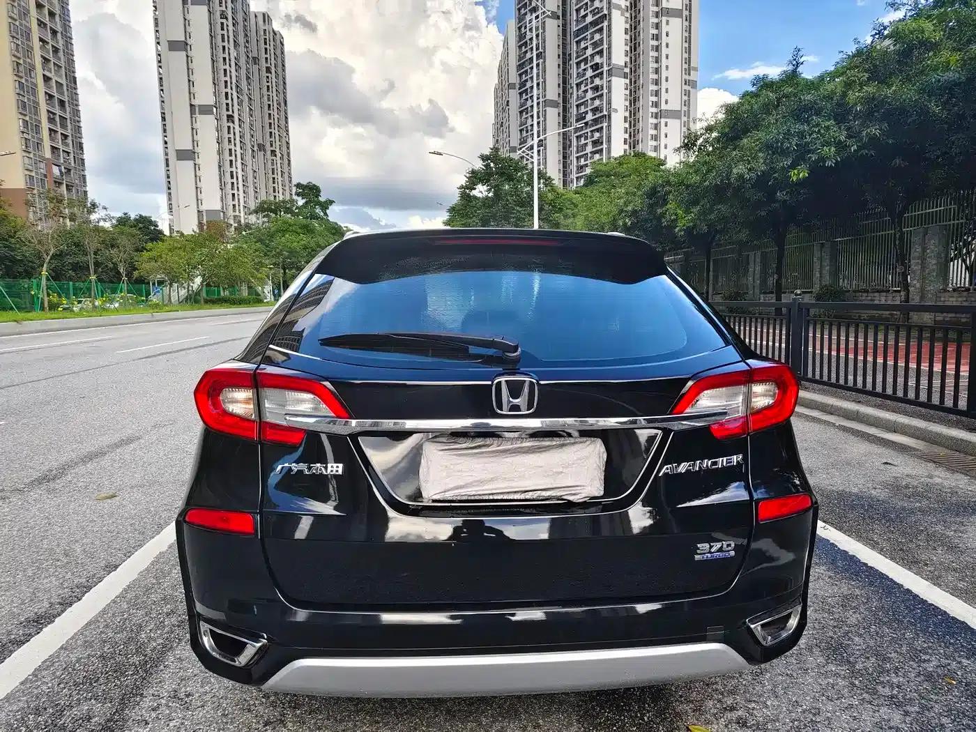 2017 Honda Avancier 370TURBO 2WD Luxury Edition — миниатюра 5