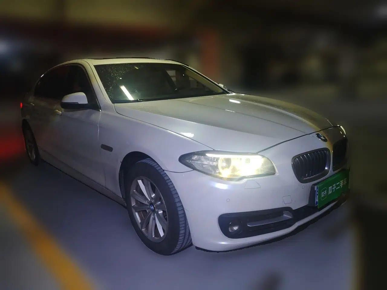 BMW 5 Series 2017 520Li Elegant Edition — миниатюра 3