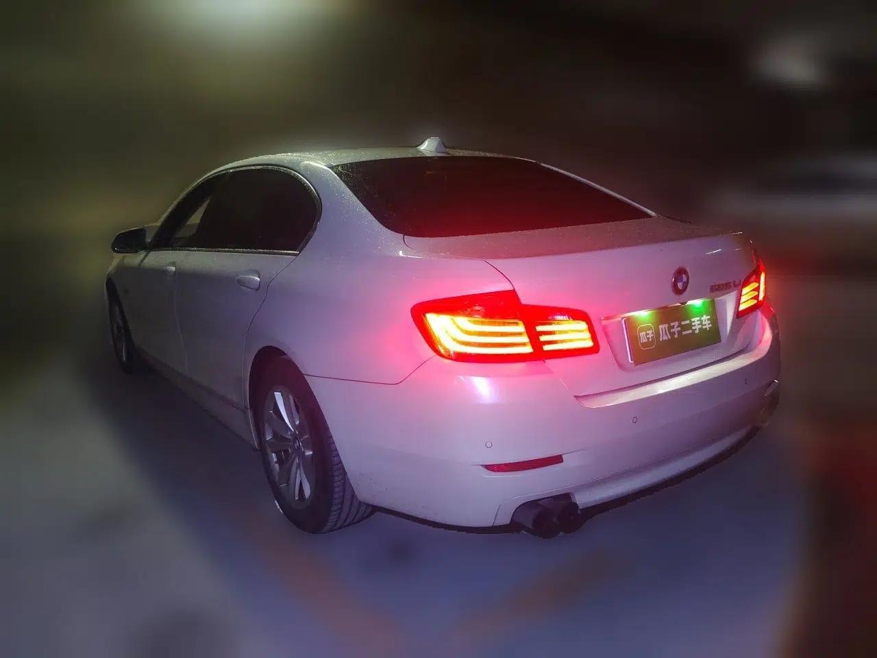 BMW 5 Series 2017 520Li Elegant Edition — миниатюра 4