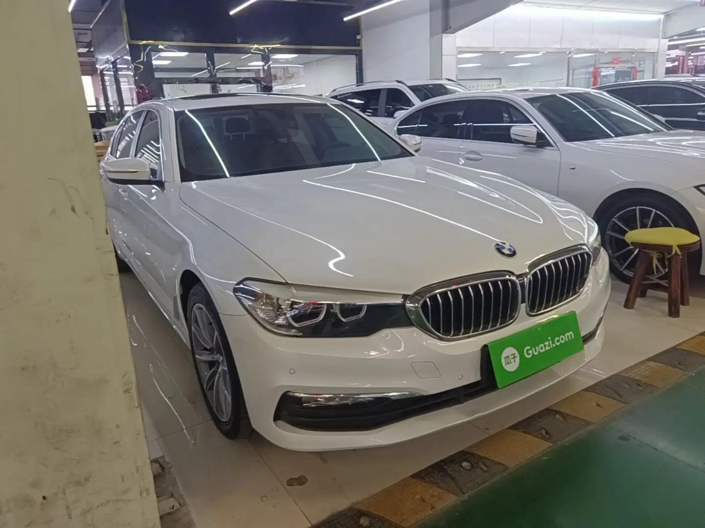 BMW 5 Series 2018 528Li Launch Special Edition — миниатюра 3