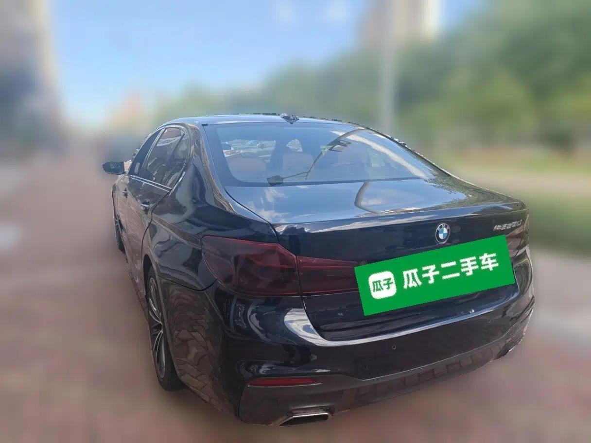 BMW 5 Series 2018 Restyled 530Li Leading Edition M Sport Package — миниатюра 4
