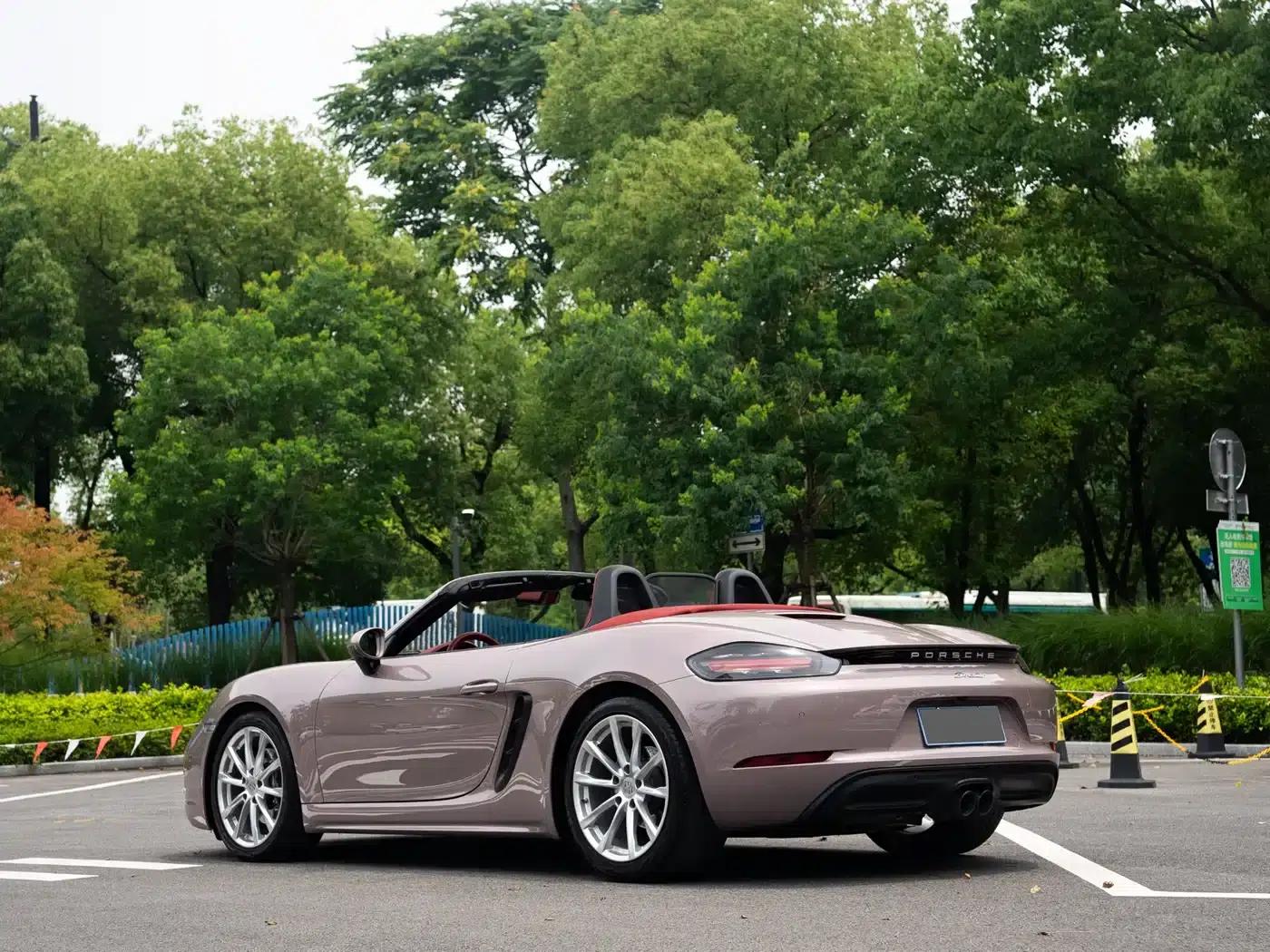 2022 Porsche 718 Boxster 2.0T — миниатюра 4