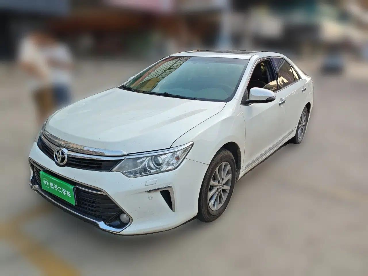 Toyota Camry 2016 2.0G 10th Anniversary Luxury Edition — миниатюра 1
