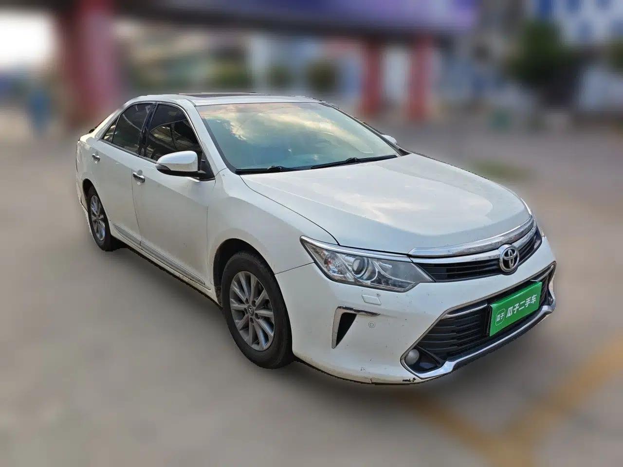 Toyota Camry 2016 2.0G 10th Anniversary Luxury Edition — миниатюра 3