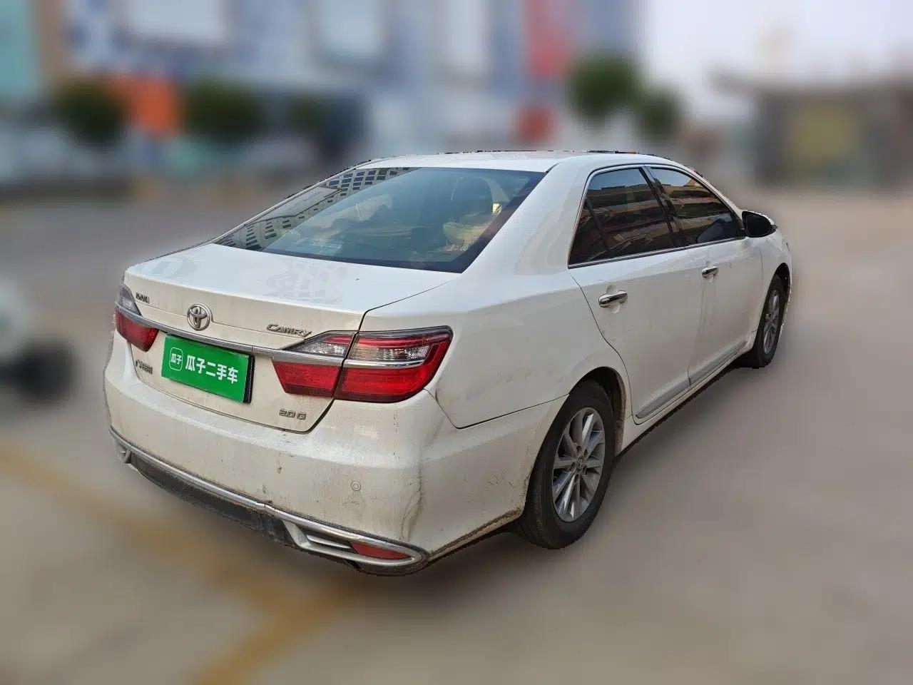 Toyota Camry 2016 2.0G 10th Anniversary Luxury Edition — миниатюра 6