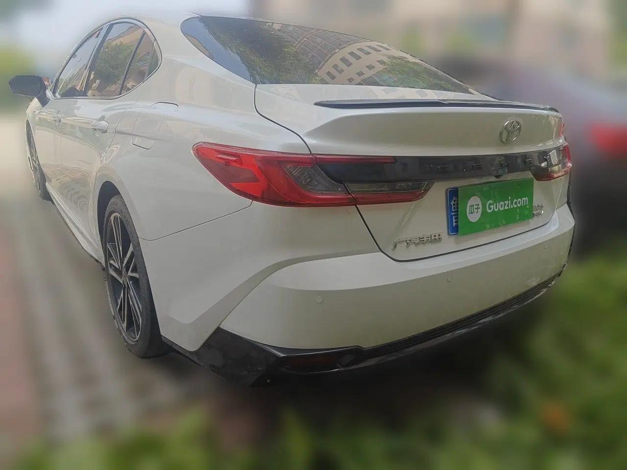 Toyota Camry 2024 Dual-Motor 2.0HS Sport Edition — миниатюра 4